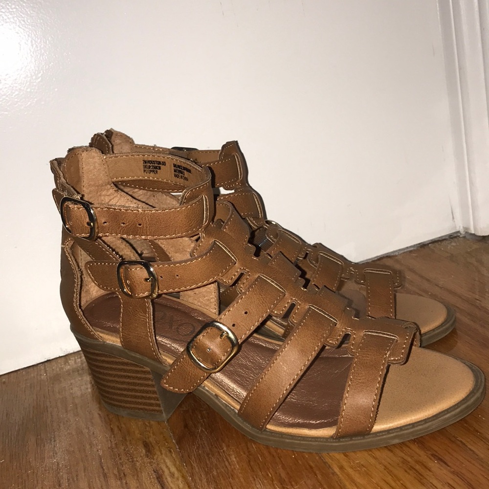 Youth size 2 strap sandals